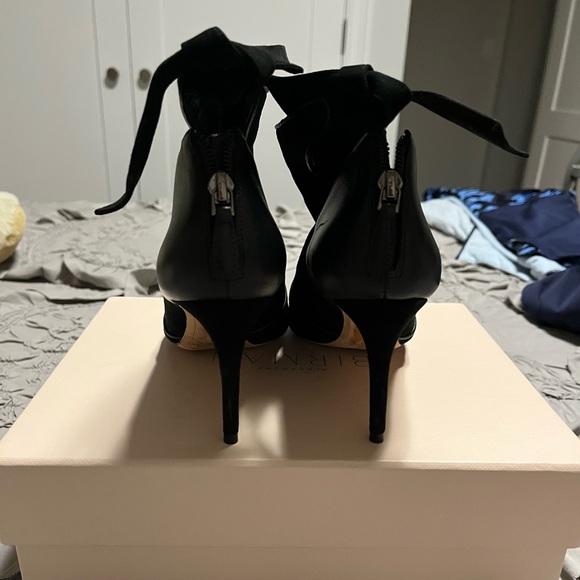 Alexandre Birman suede ankle bootie with 3-1/4 inch heel, size 38 - Picture 4 of 10